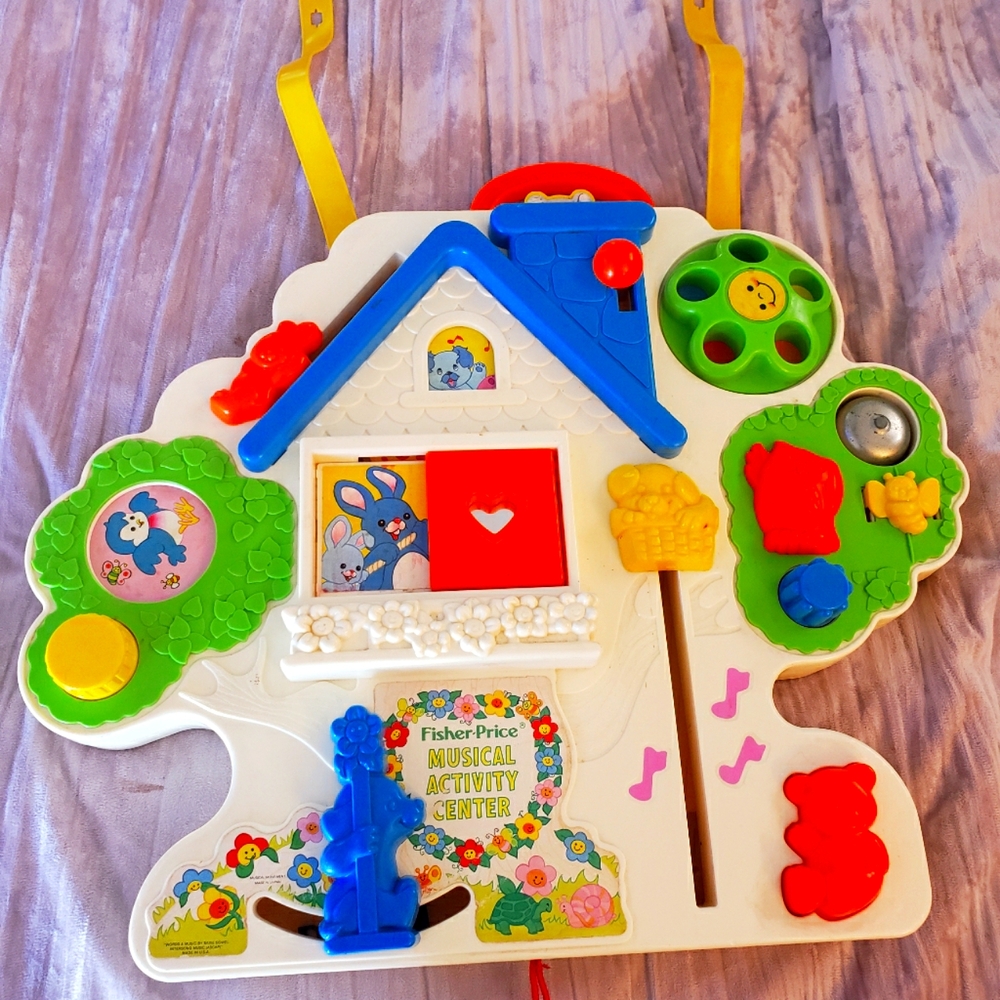 VINTAGE FP BABY CRIB TOY W/MUSIC